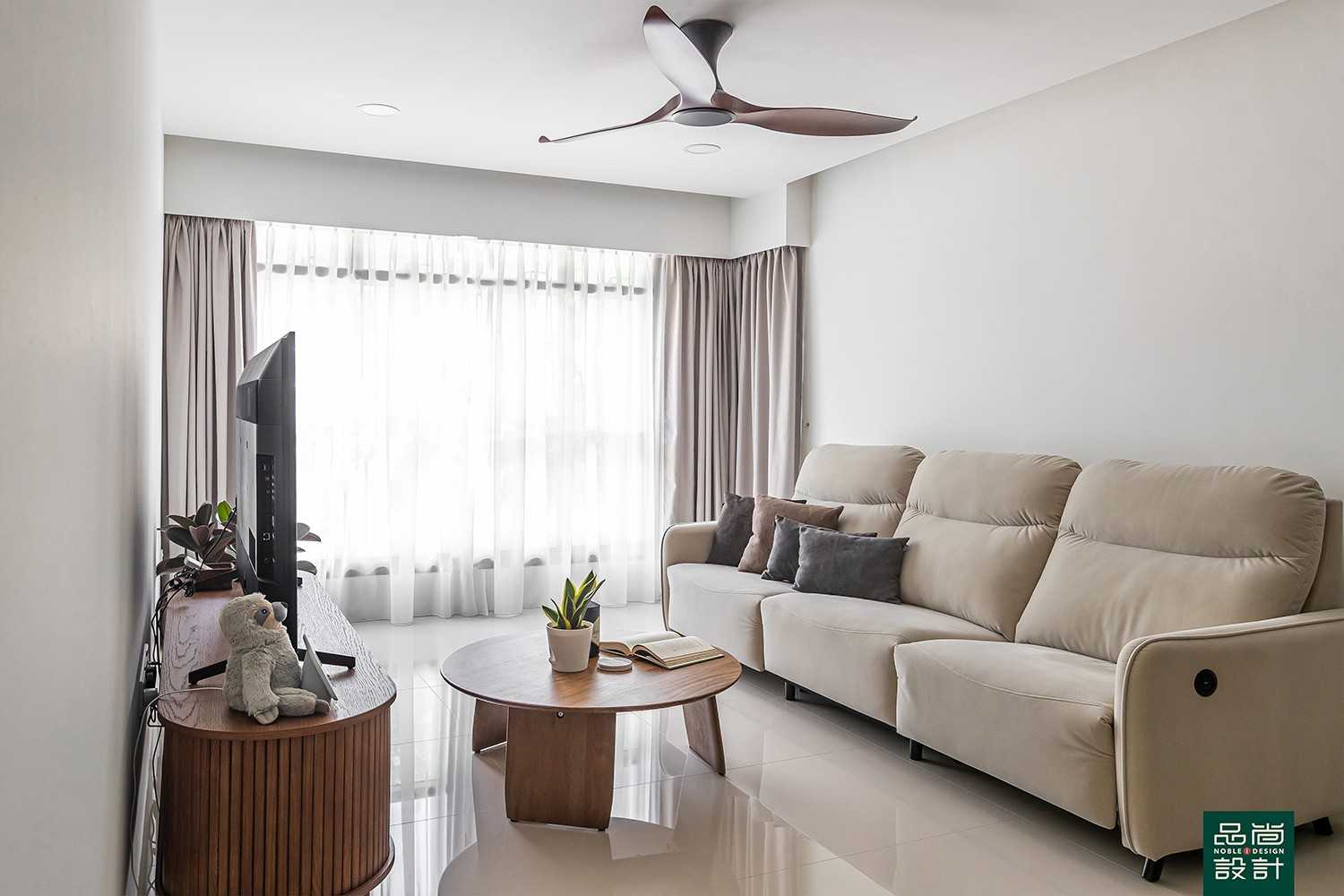 Modern Living Room with Homogeneous Tiles and Drop Ceiling