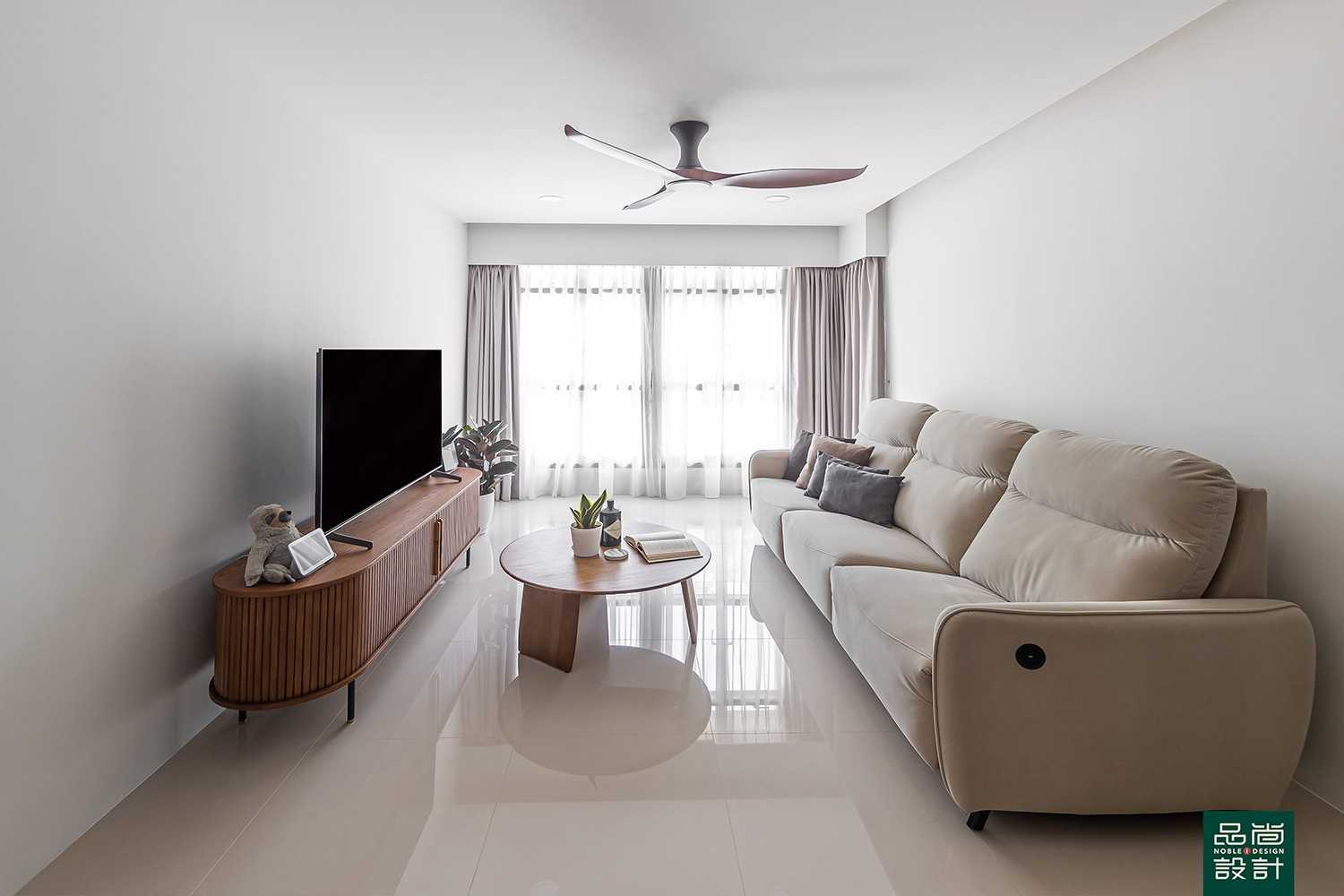 Modern Living Room with Homogeneous Tiles and Drop Ceiling