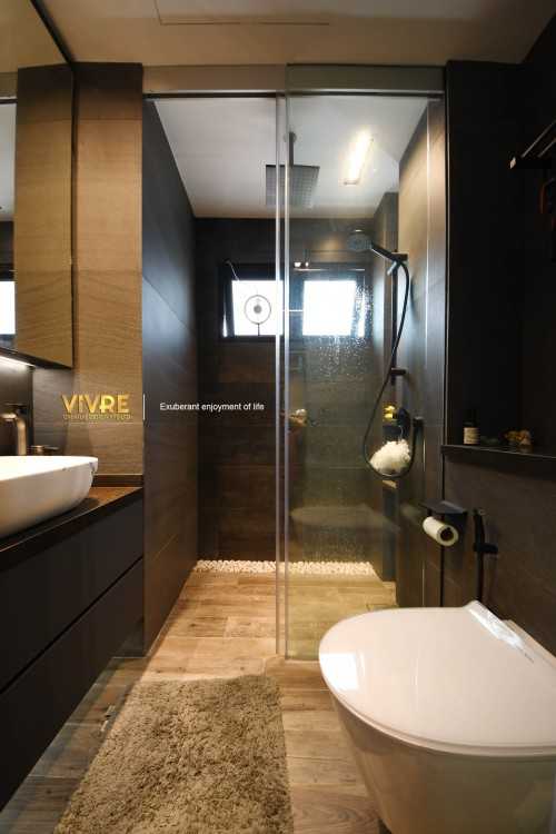 Industrial Bathroom at @ Kew Residencia