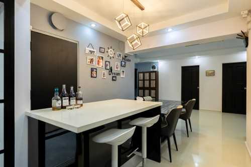 Contemporary Dining Room at Montreal Spring