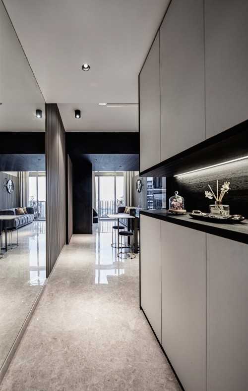 Contemporary Entryway at Rivertrees