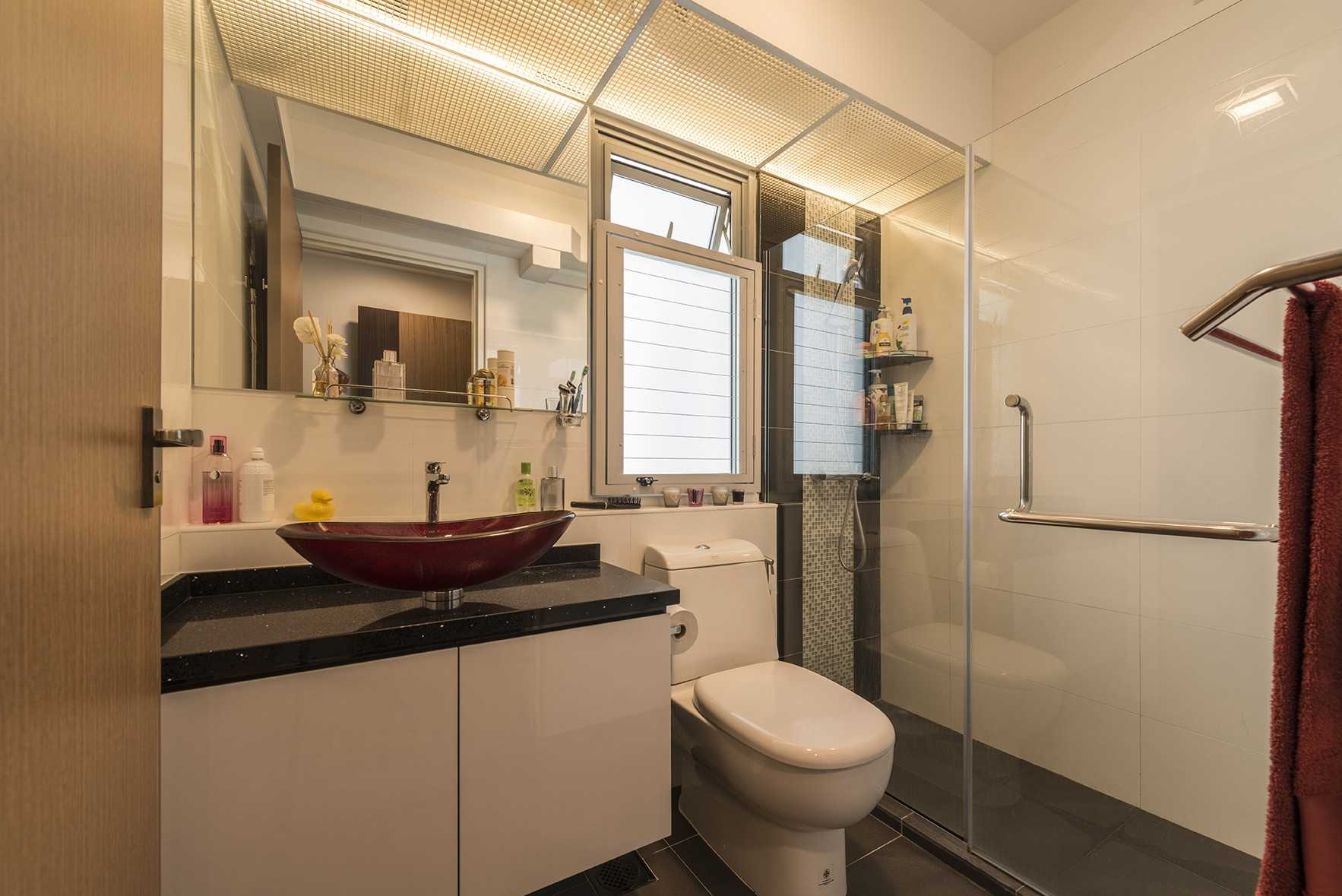 Modern Bedroom with Homogeneous Tiles and Cove Lighting