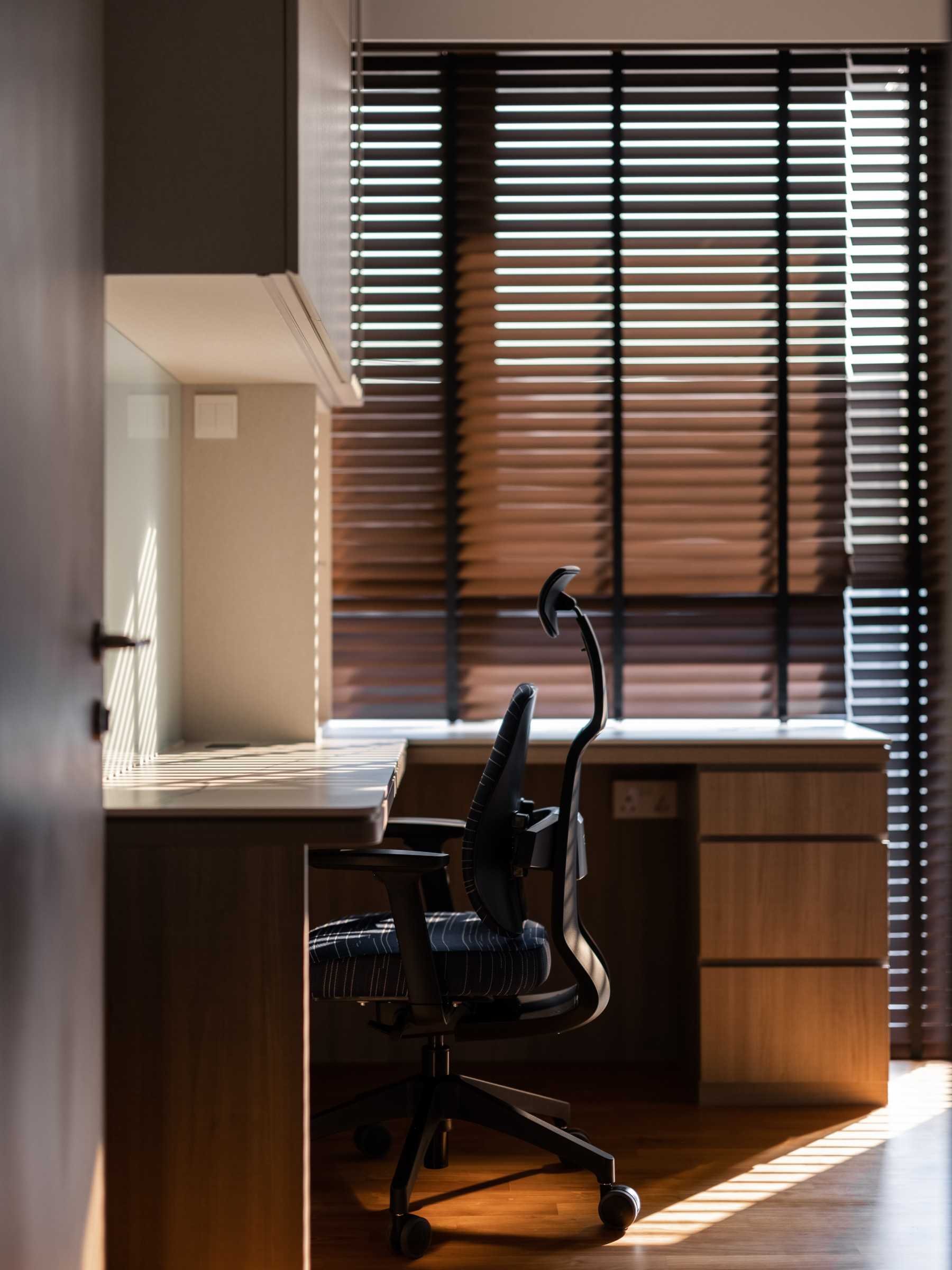 Contemporary Study with Bookshelf and Desk
