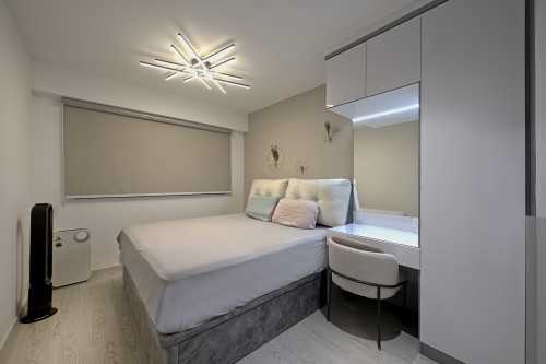 Modern Bedroom at Alkaff Crescent