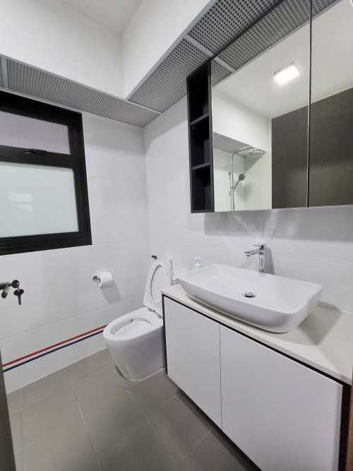 Scandinavian Bathroom at Alkaff Oasis