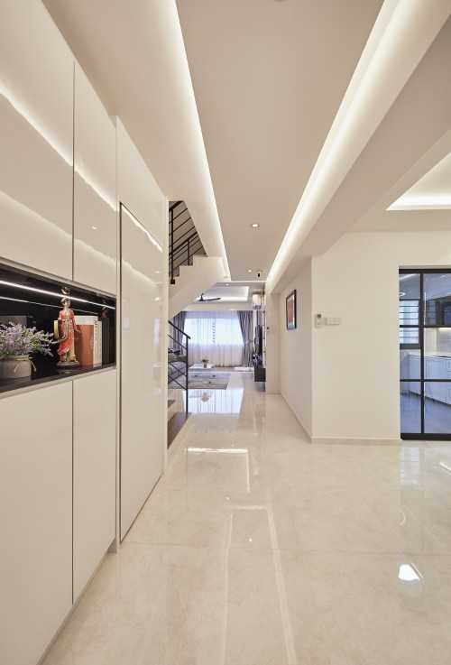 Modern Entryway at Serangoon North Estate