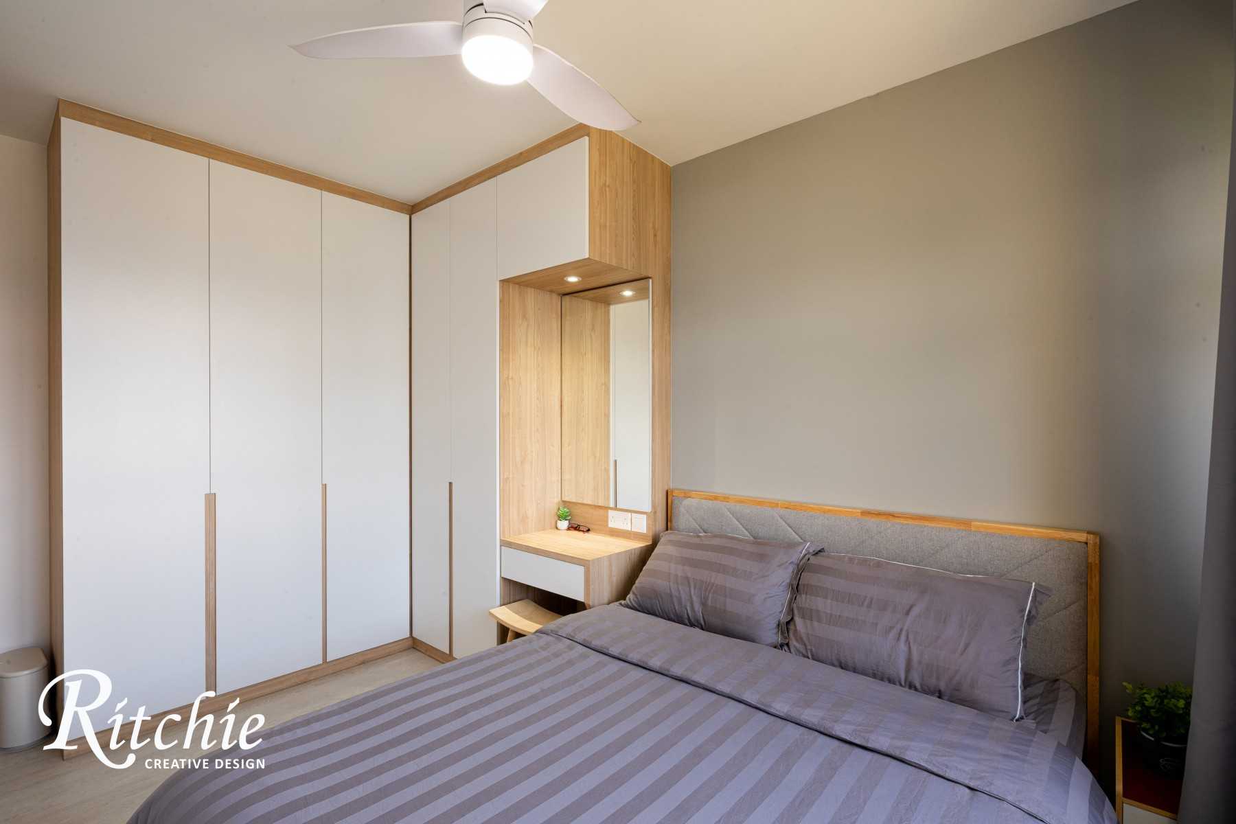 Minimalist Bedroom with Wardrobe and Ceiling Fan