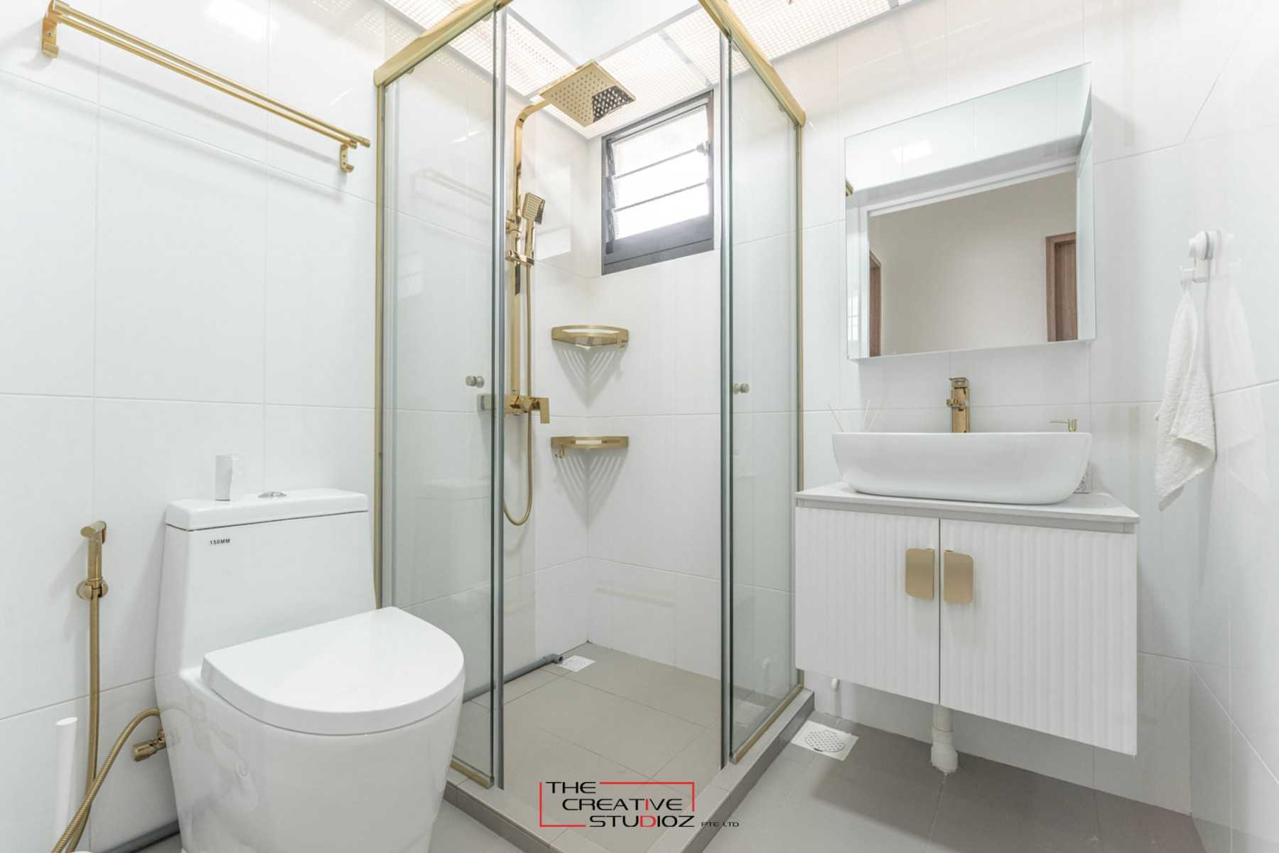 Minimalist Bathroom with Mirror and Bathroom Storage
