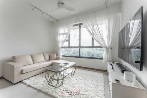 Minimalist Living Room at 467A Bukit Batok West Ave 9