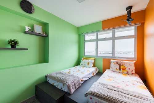 Modern Bedroom at Northshore Drive