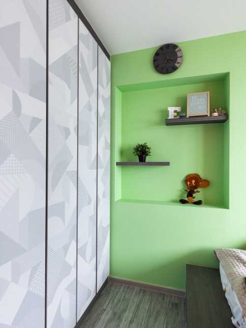 Modern Bedroom at Northshore Drive