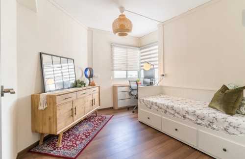 Vintage Bedroom at 603 Senja Road