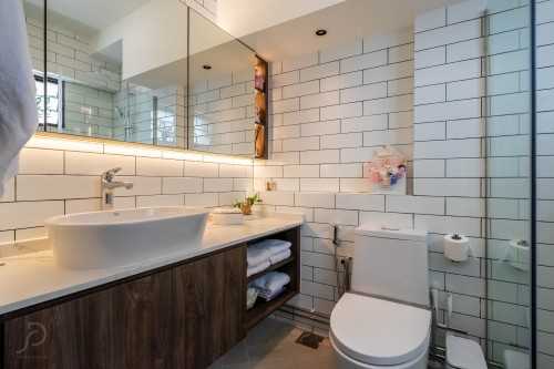 Contemporary Bathroom at Choa Chu Kang | 670 Choa Chu Kang