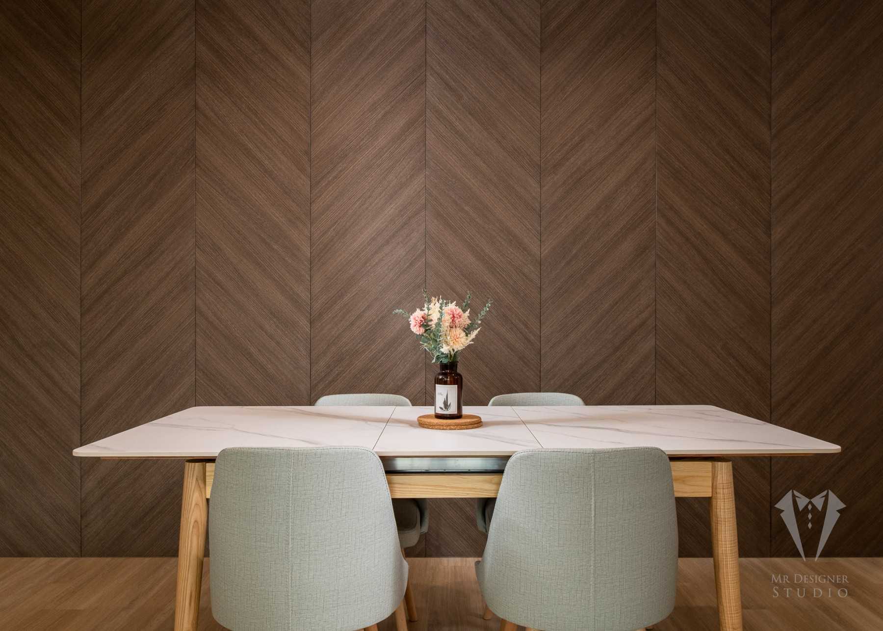 Scandinavian Dining Room with Cove Lighting and Drop Ceiling