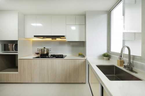 Asian Kitchen at Metropolitan Condominium