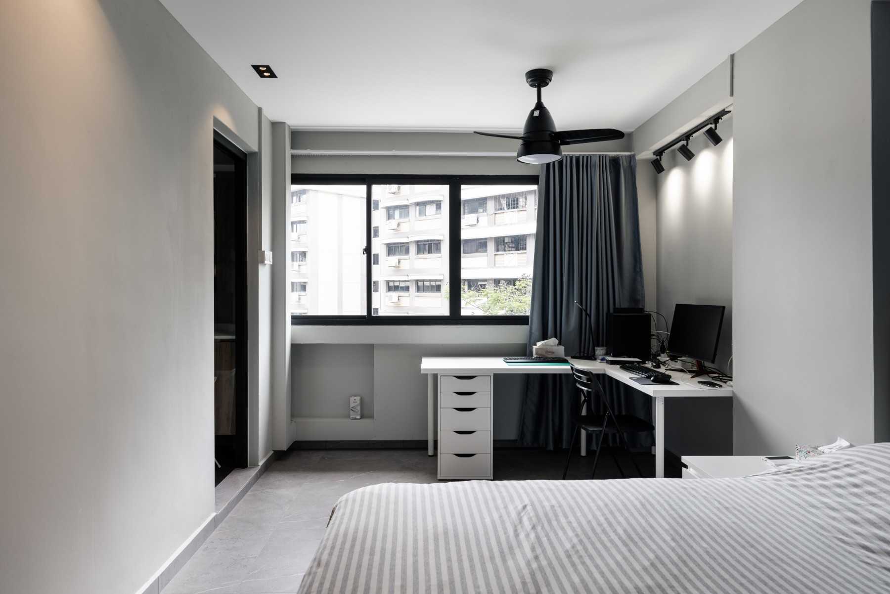Minimalist Bedroom with Feature Wall and Ceiling Fan