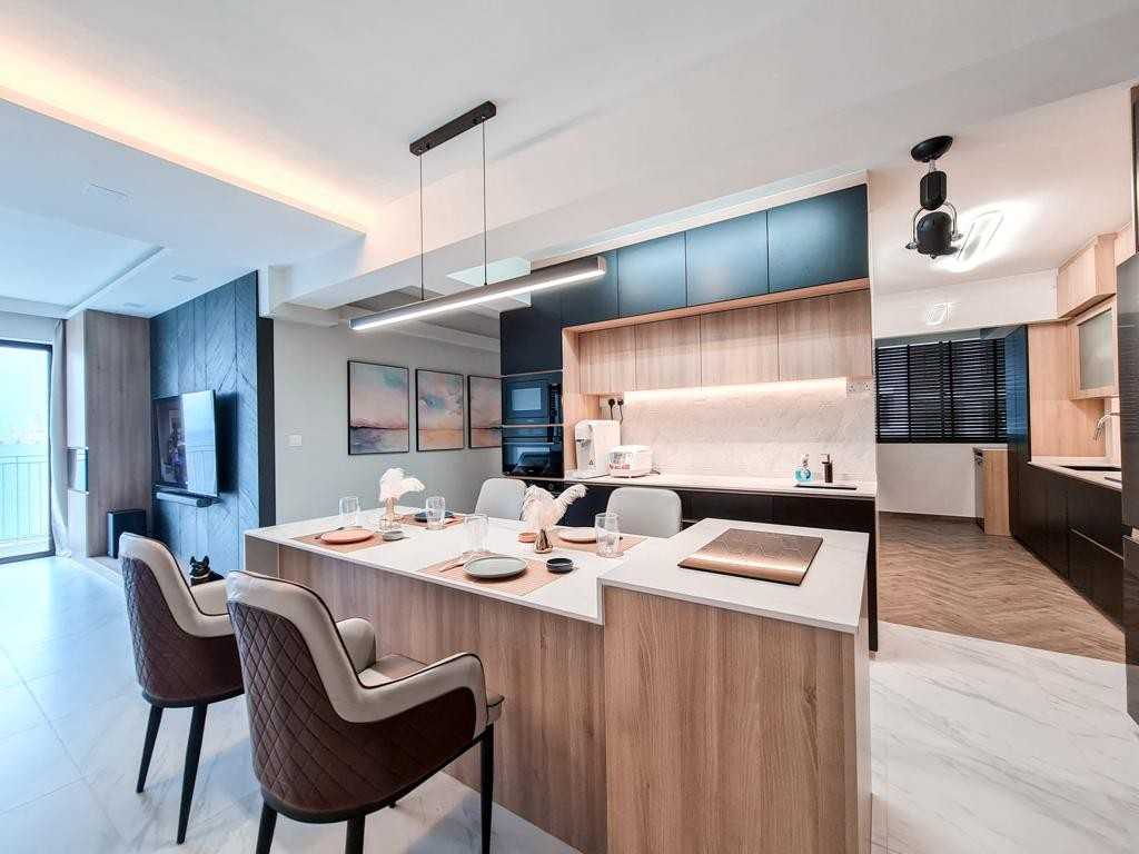 Modern Dining Room with Dining Chairs and Tableware