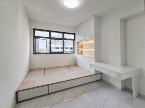 Modern Bedroom at Tampines GreenVerge