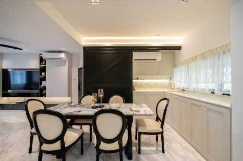 Contemporary Dining Room at Balestier Plaza