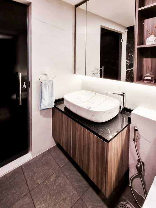 Scandinavian Bathroom at The Minton