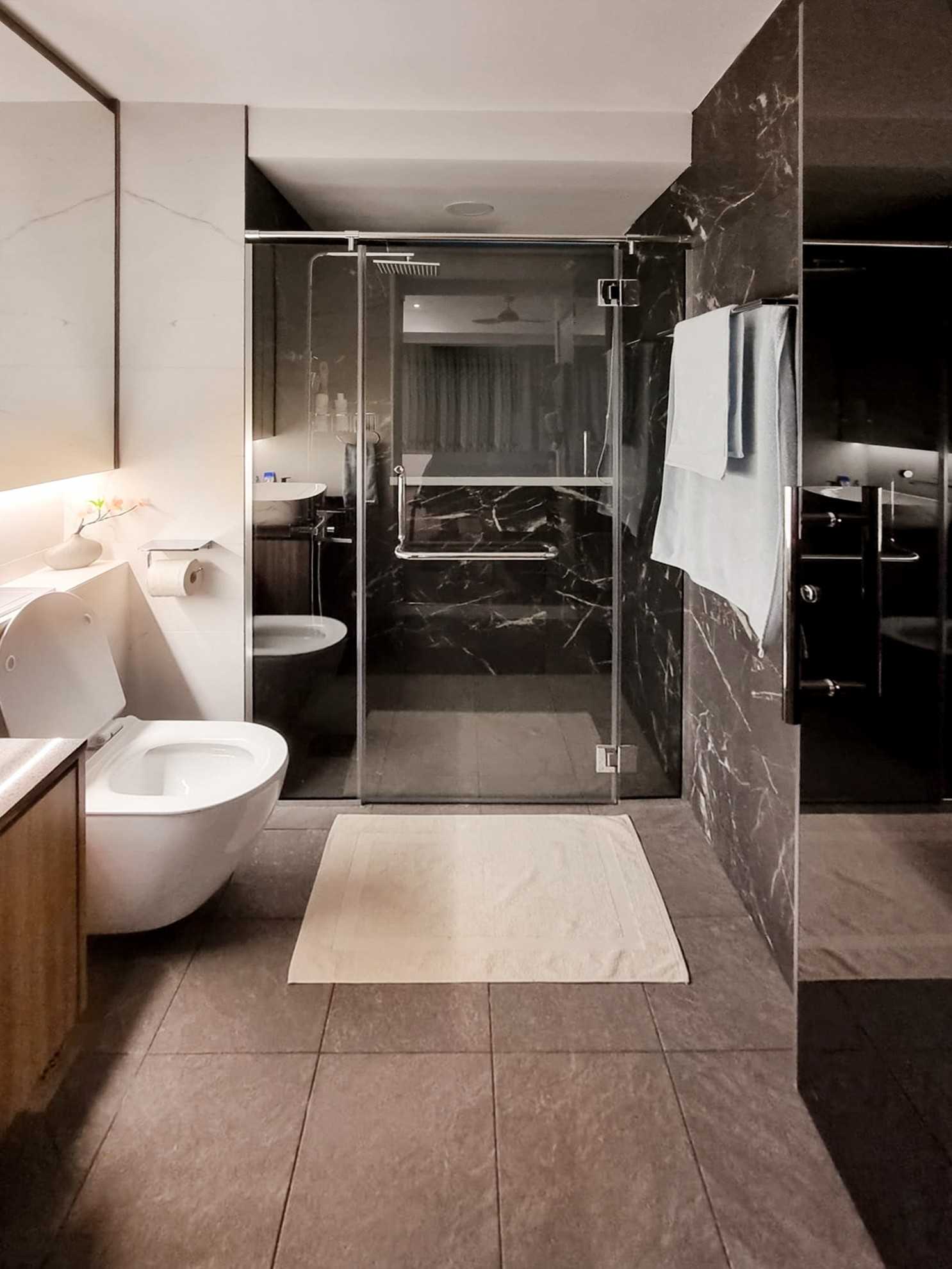 Scandinavian Bathroom with Mirror and Shower Screen
