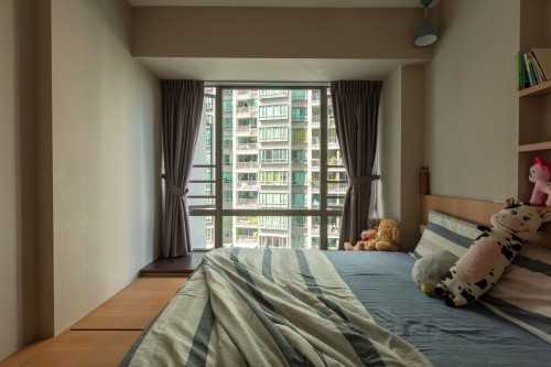 Contemporary Bedroom at 40 Choa Chu Kang (The Quintet)