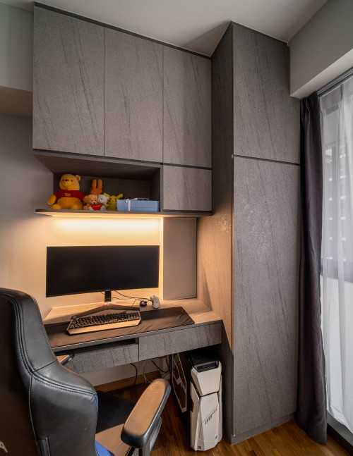 Modern Bedroom at sims urban oasis condo