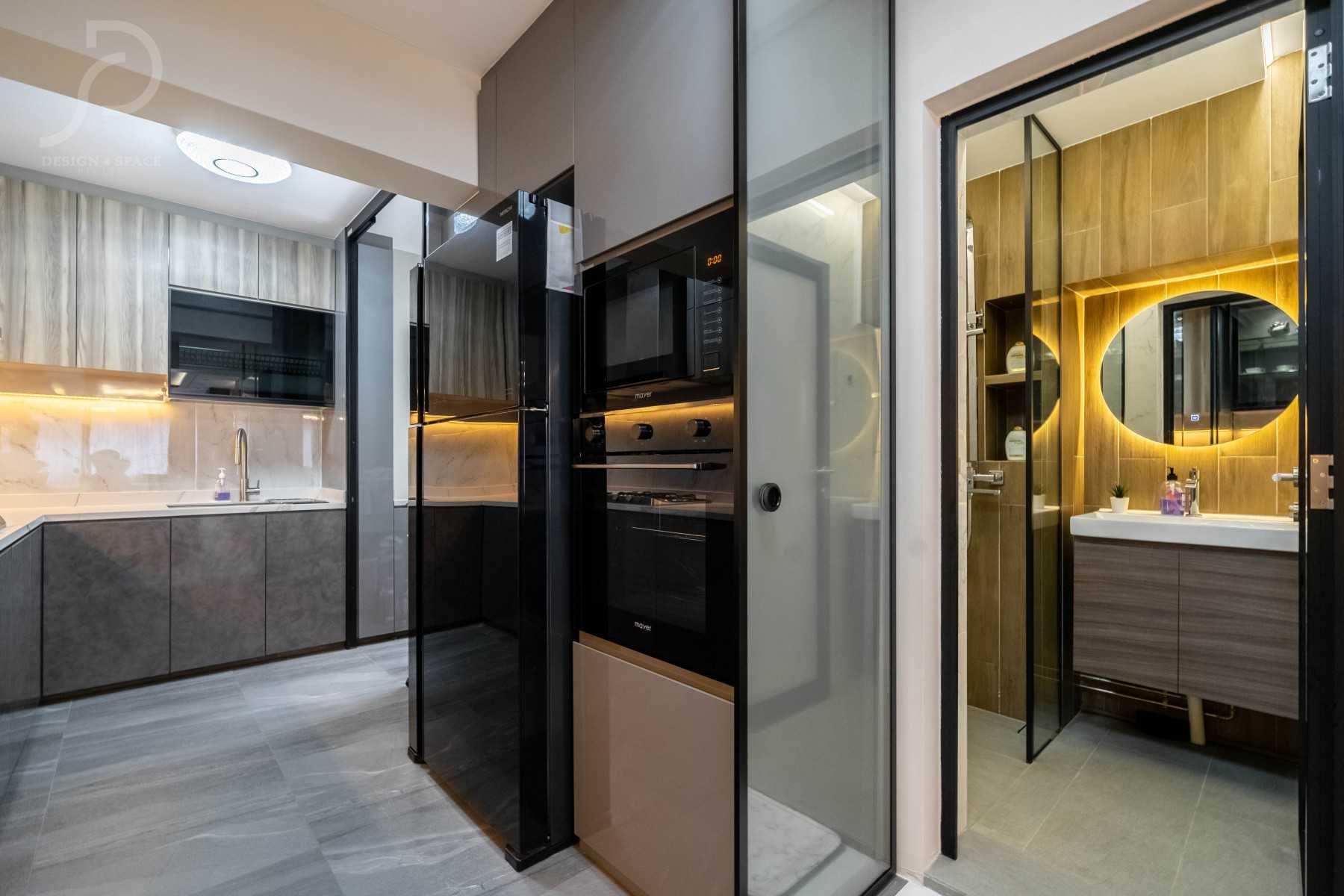Modern Kitchen with Homogeneous Tiles and Kitchen Window