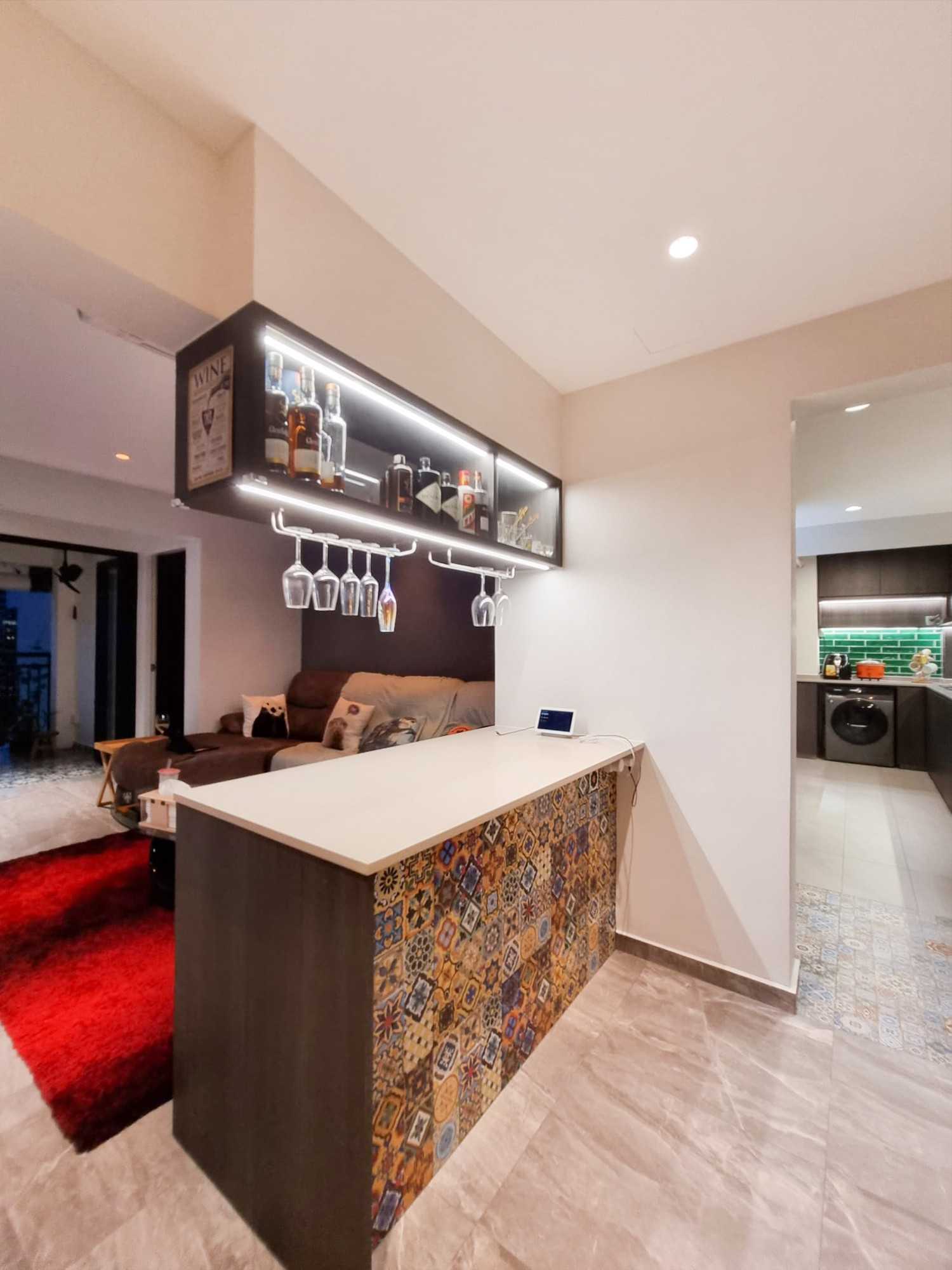 Modern Home Bar with Bar Counter and Paintings