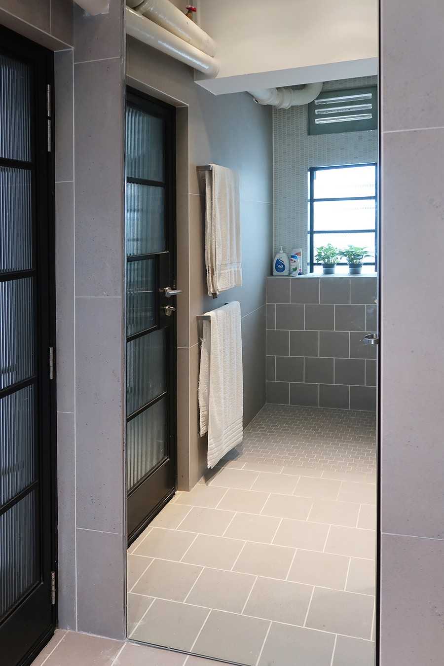 Block 81 #02.65A Tiong Poh Road, Singapore