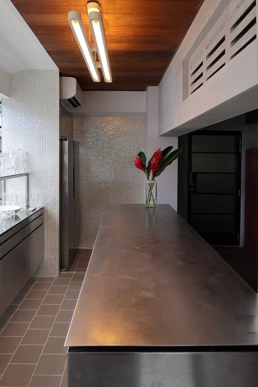 Block 81 #02.65A Tiong Poh Road, Singapore