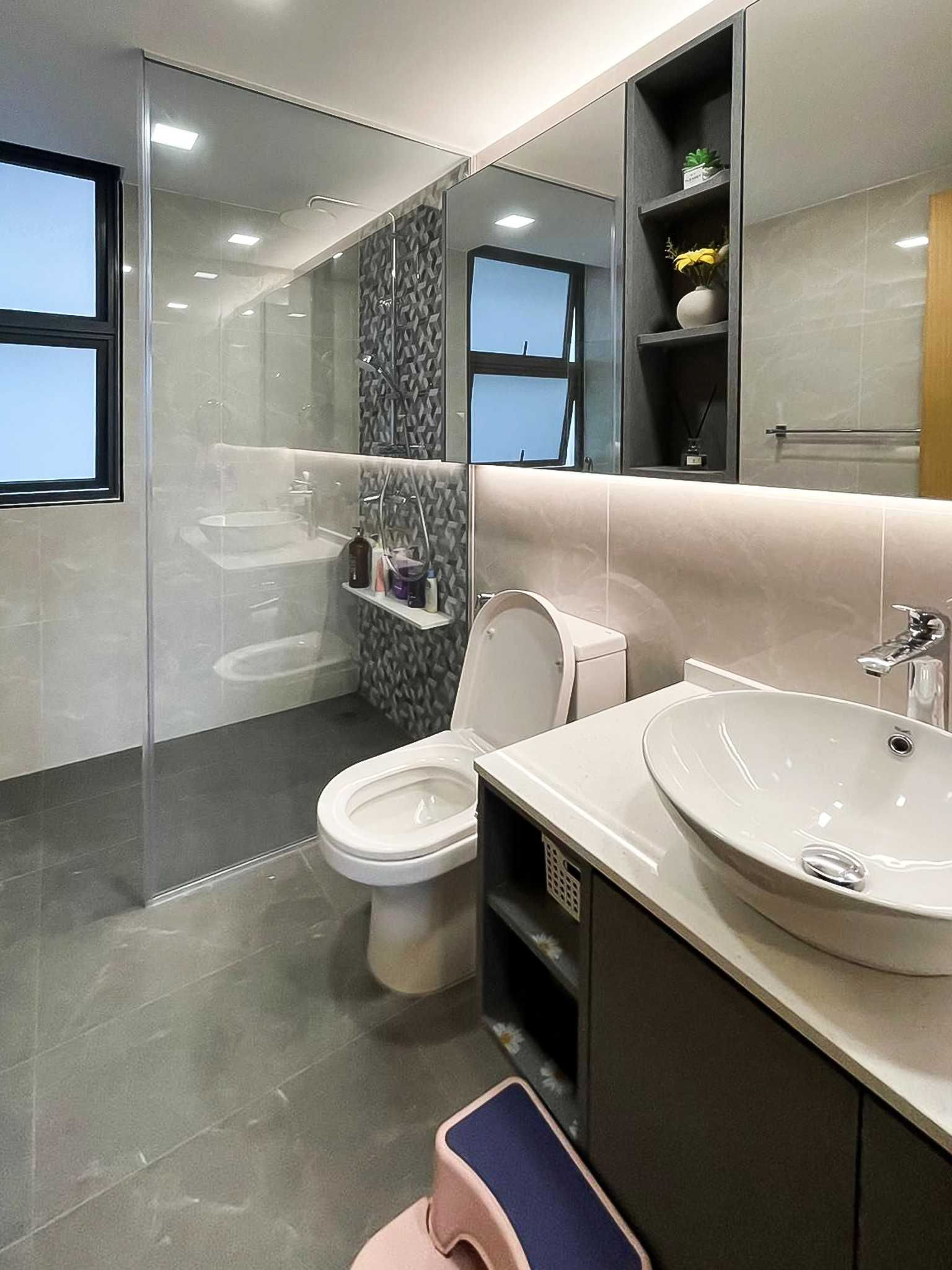 Scandinavian Bathroom with Mirror and Shower Screen