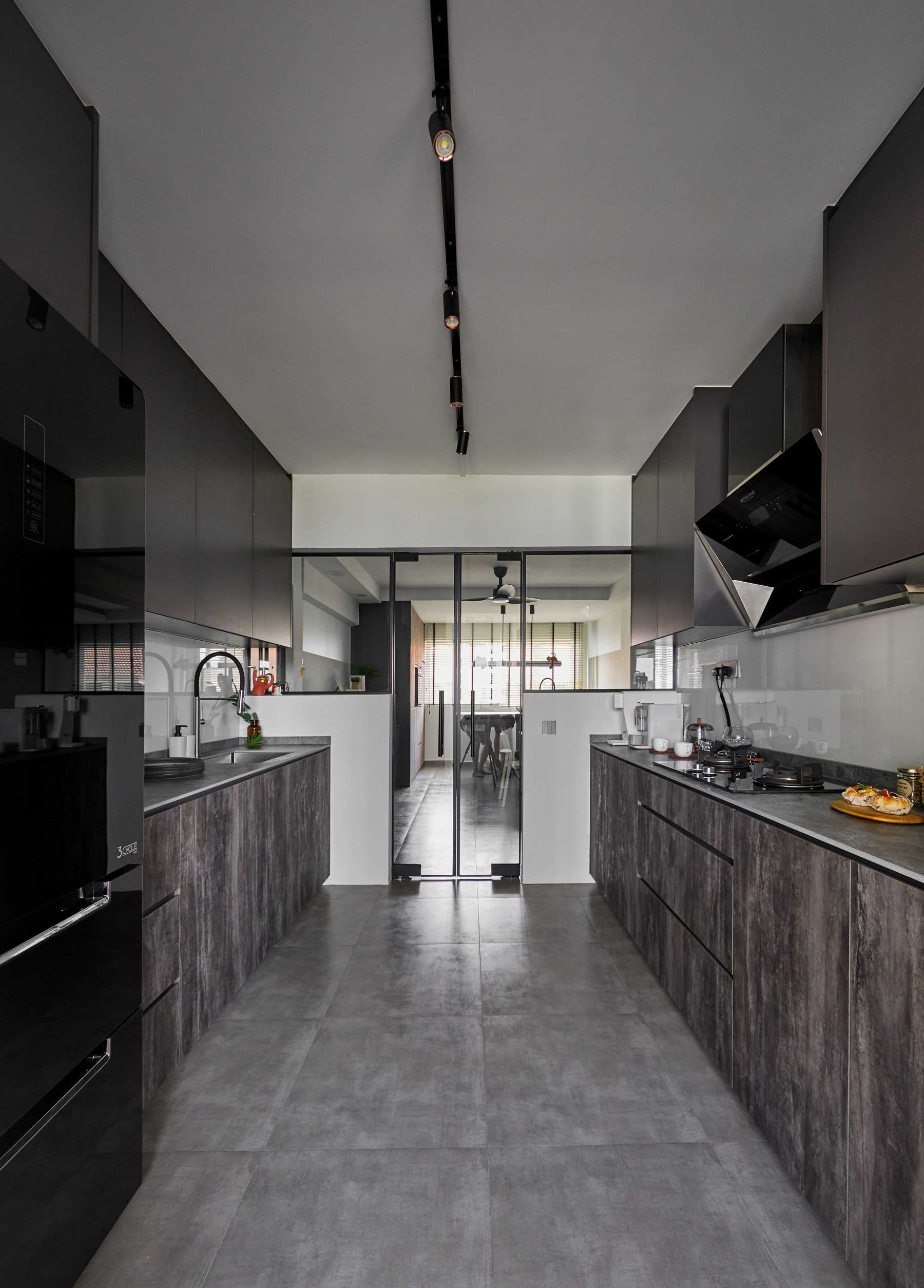 Contemporary Kitchen with Cupboard and Kitchen Backsplash