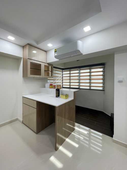 Modern Dining Room at Compassvale Green