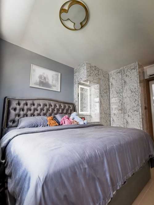 Contemporary Bedroom at 420A Northshore Drive
