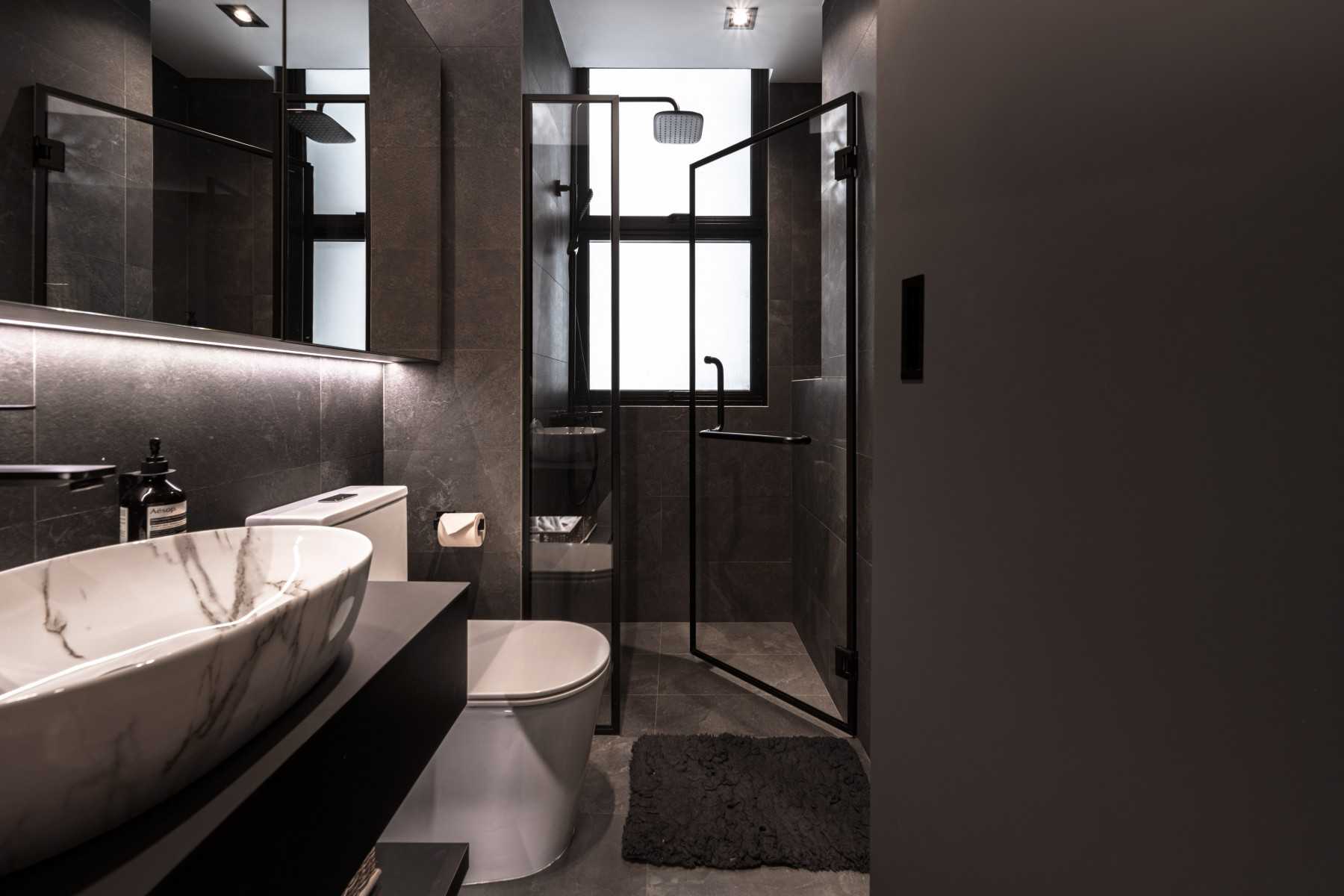 Modern Bathroom with Mirror and Shower Screen