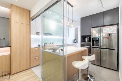 Contemporary Kitchen at Resale 4 Room HDB @ Pasir Ris Drive