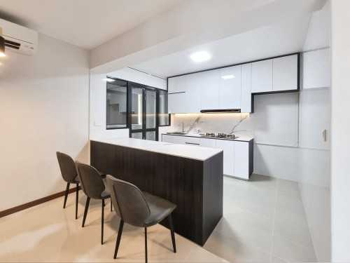Scandinavian Dining Room at Fernvale Acres