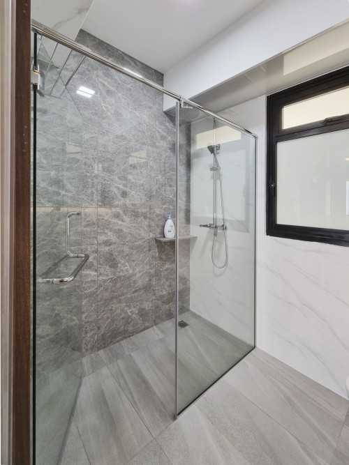 Scandinavian Bathroom at Fernvale Acres