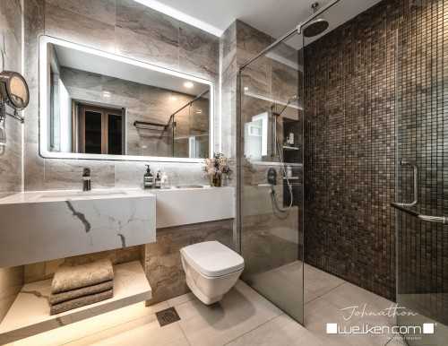 Modern Bathroom at Richard Avenue, Singapore