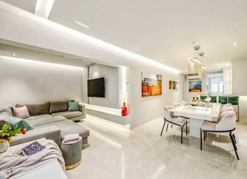 Modern Living Room at Telok Blangah Heights, Singapore