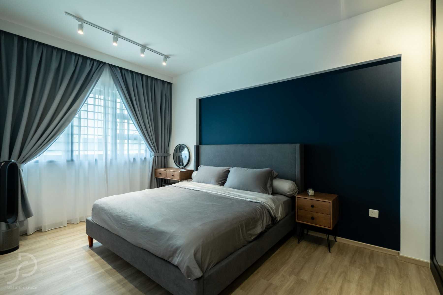 Modern Bedroom with Wardrobe and Queen Bed