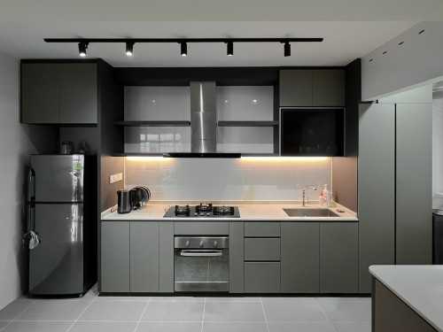 Modern Kitchen at Northshore StraitsView
