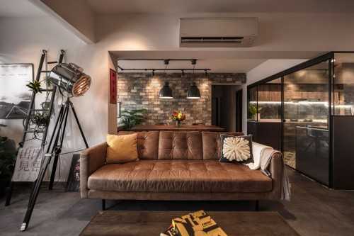 Industrial Living Room at 17 Telok Blangah