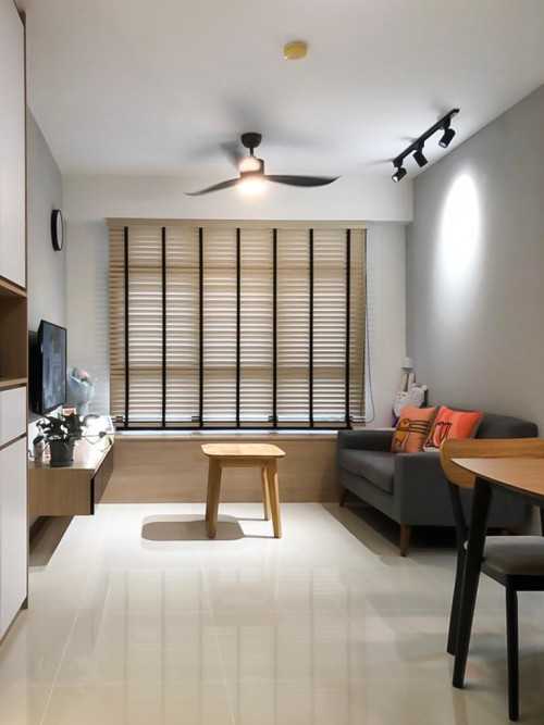 Scandinavian Dining Room at Pine Vista