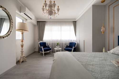 Modern Bedroom at 861 Jurong
