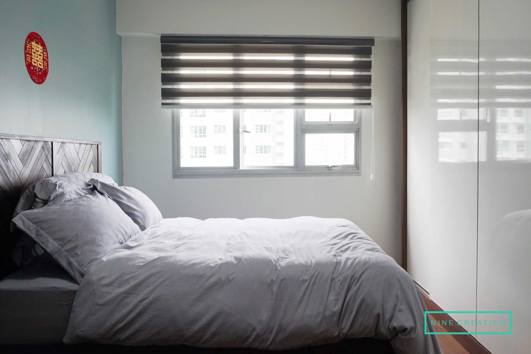 Contemporary Bedroom with Wardrobe and Queen Bed