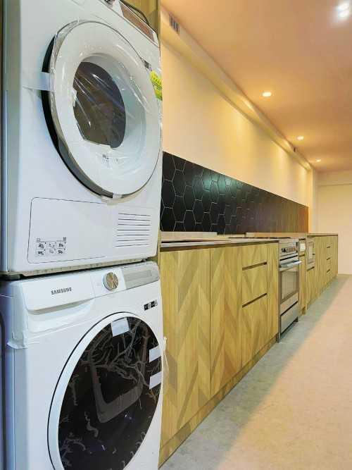 Modern Kitchen at 631 Pasir Ris Drive 3