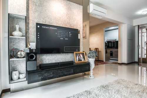 Eclectic Living Room at 684C Edgedale Plains