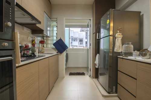 Minimalist Kitchen at 618B Punggol Drive